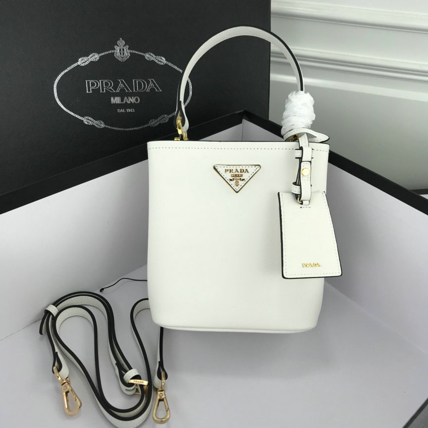 Wholesale Cheap Prada Designer Bags for sale