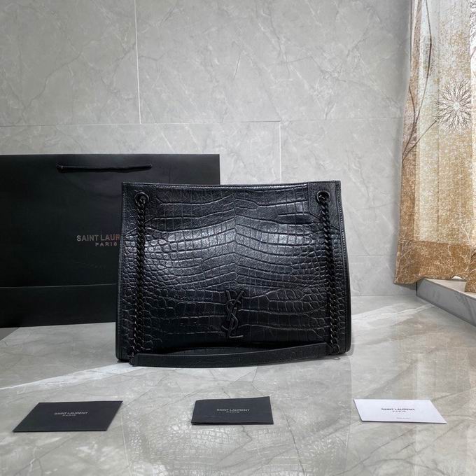 Wholesale Cheap AAA Designer Bags for Sale