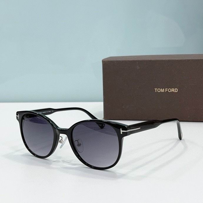 Wholesale Cheap AAA Tom Ford Replica Sunglasses for Sale