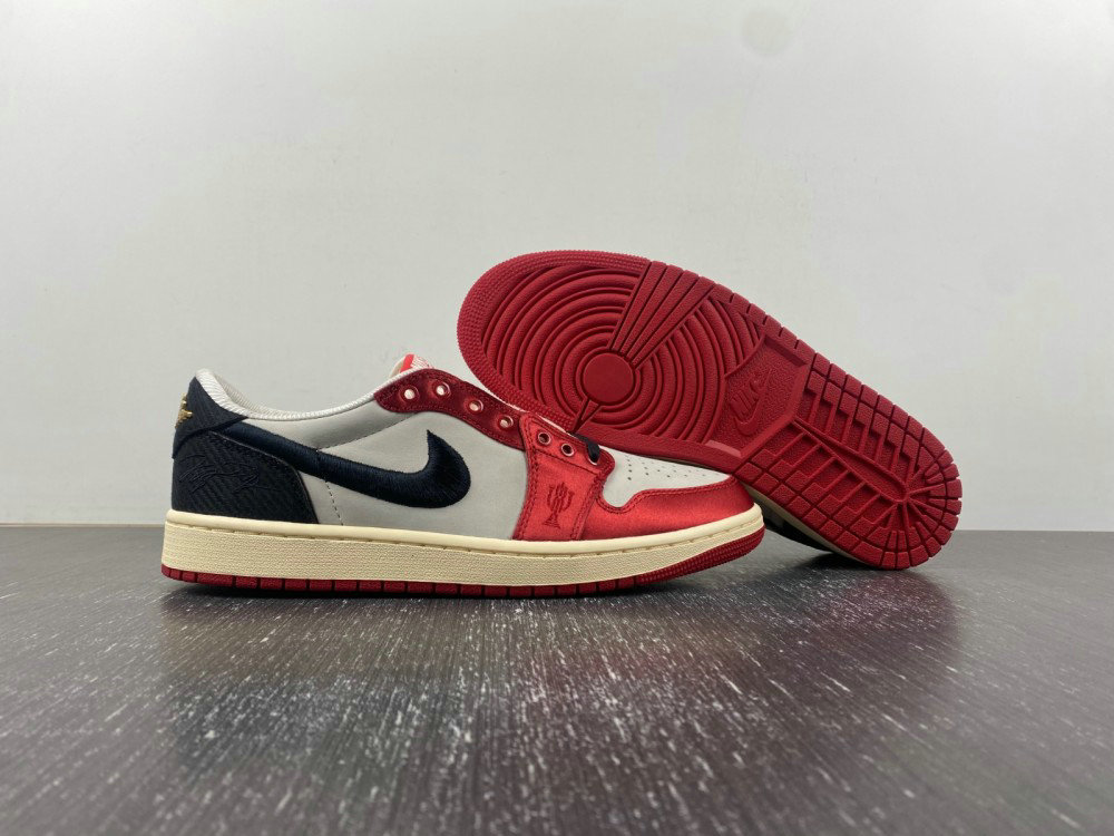 Trophy Room X Jordan 1 Retro Low OG SP 'Home'