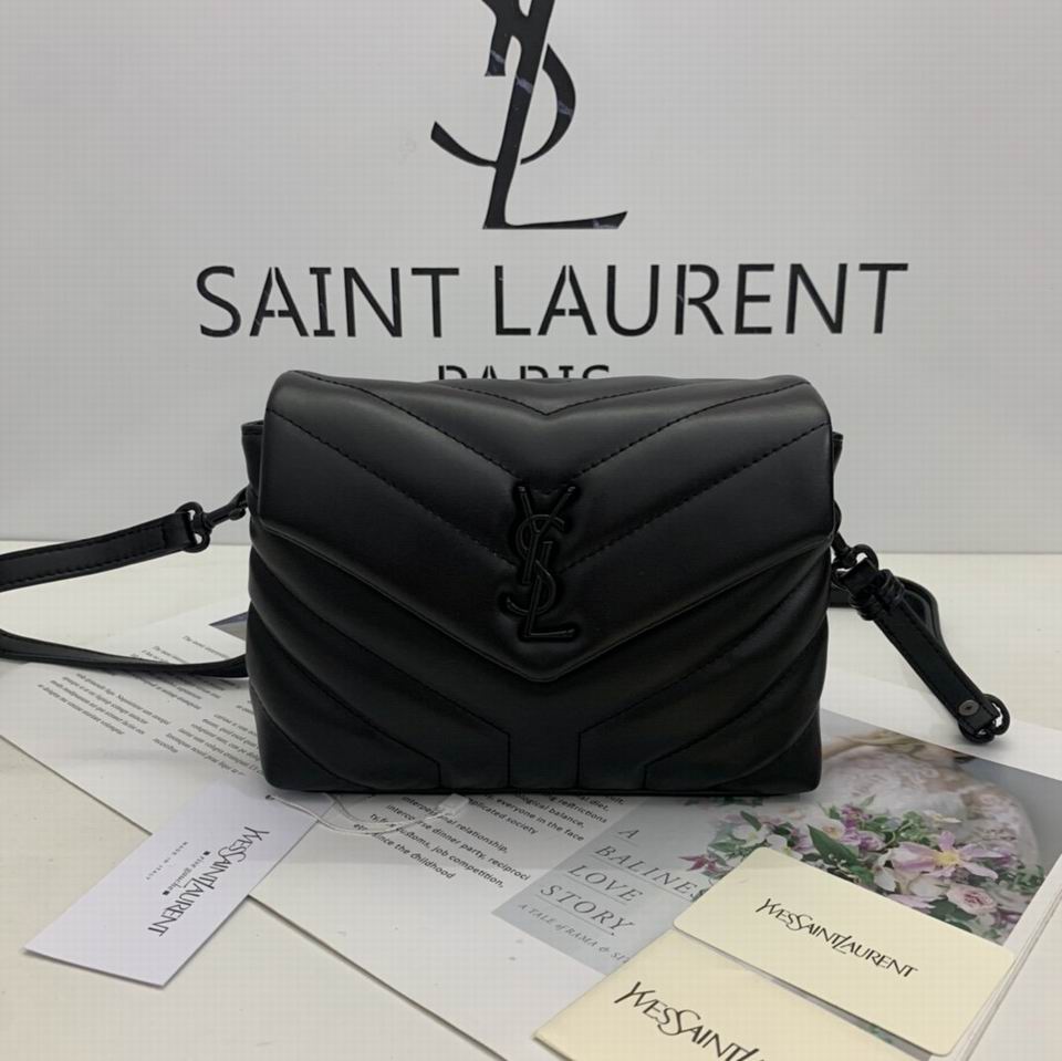 Wholesale Cheap AAA Designer Bags for Sale