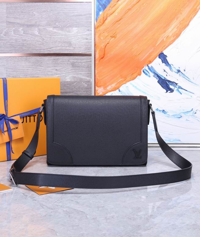Wholesale Cheap LV Aaa Designer Leather Messenger Bags for Sale