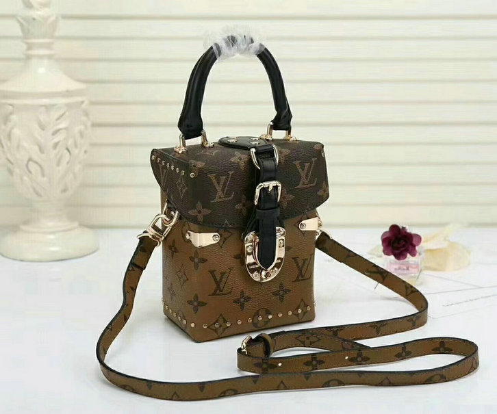 Wholesale Louis Vuitton Monogram Canvas Camera Box 42999-145