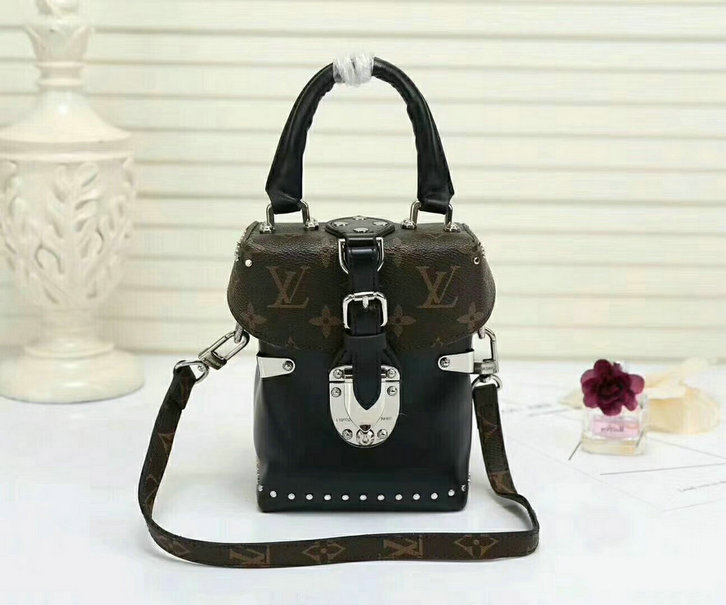 Wholesale Louis Vuitton Monogram Canvas Camera Box 42999-146