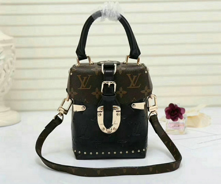 Wholesale Louis Vuitton Monogram Canvas Camera Box 42999-147