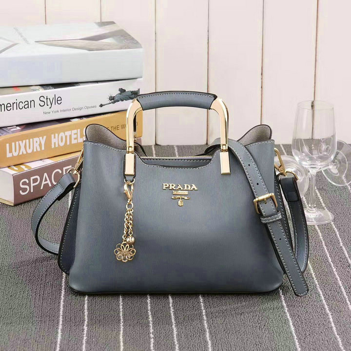 Wholesale Luxury Prada Handbags Replicas-109