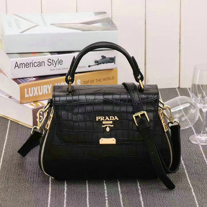 Wholesale Luxury Prada Handbags Replicas-116