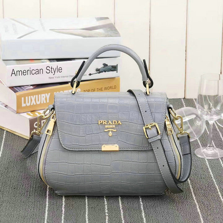 Wholesale Luxury Prada Handbags Replicas-118