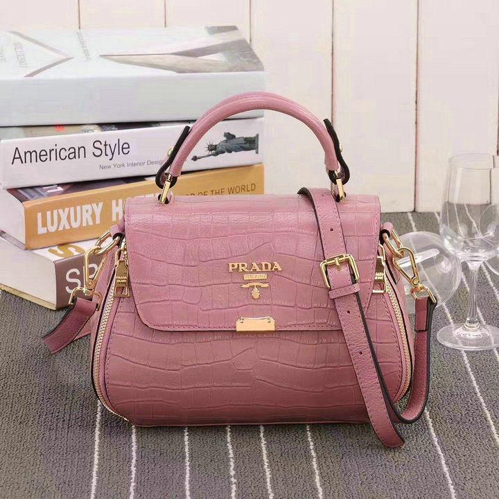 Wholesale Luxury Prada Handbags Replicas-121