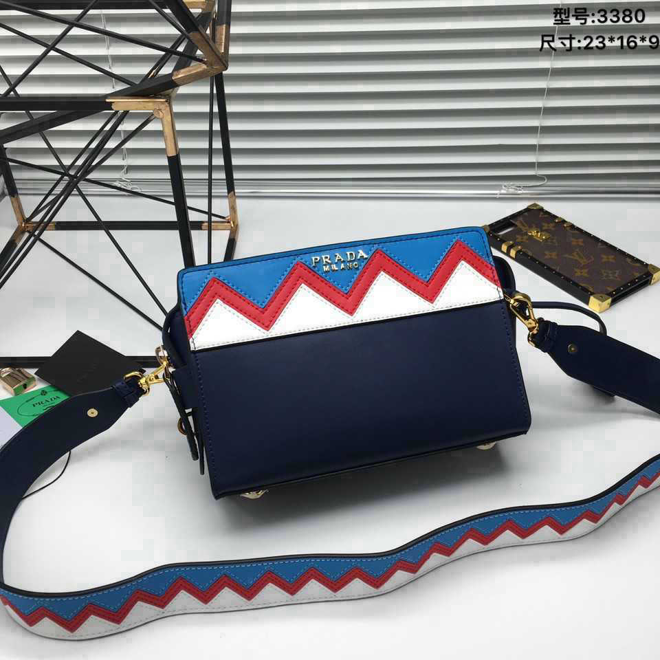 Wholesale Aaa Quality Knockoff Prada Handbags Cheap-148