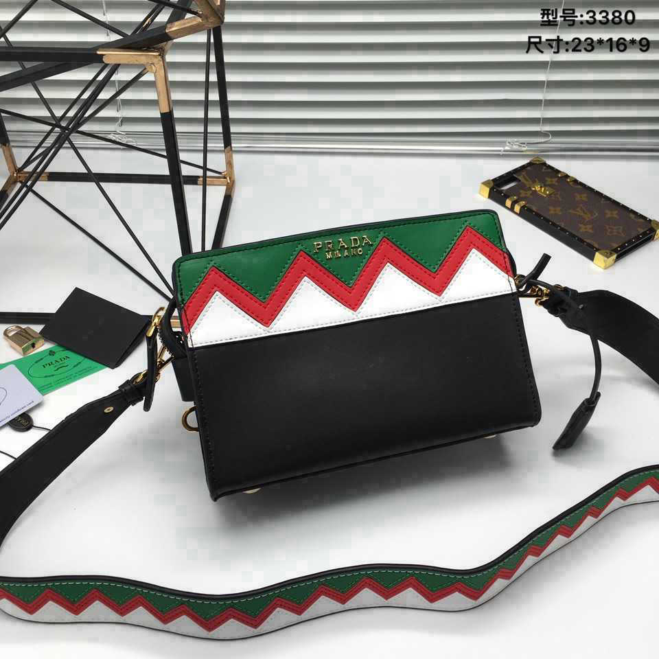 Wholesale Aaa Quality Knockoff Prada Handbags Cheap-149