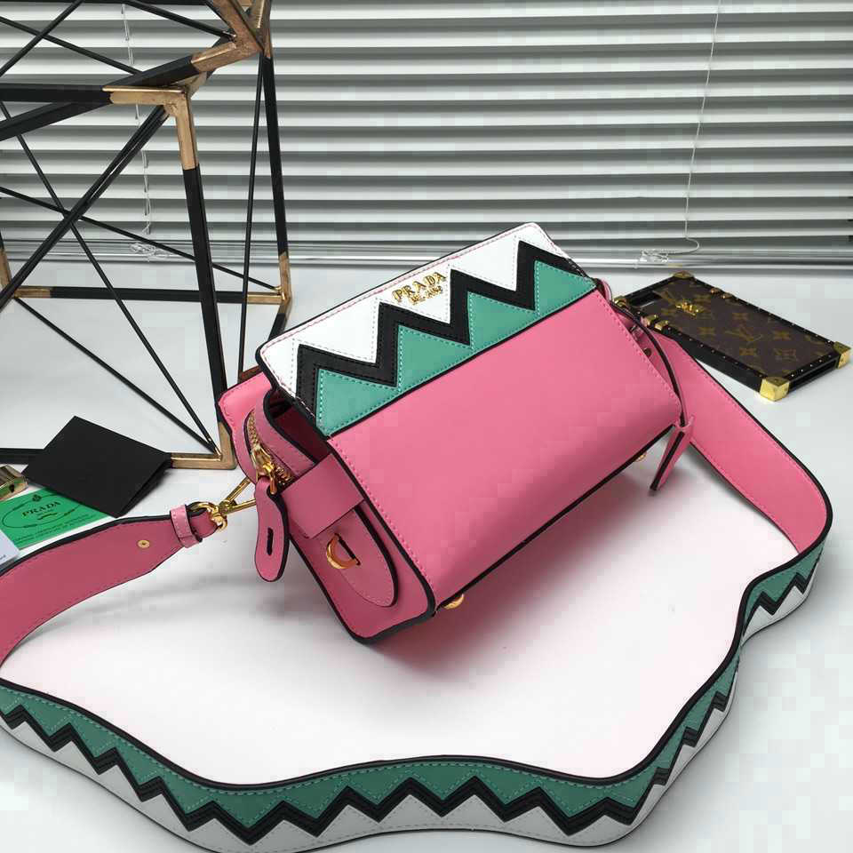 Wholesale Aaa Quality Knockoff Prada Handbags Cheap-152