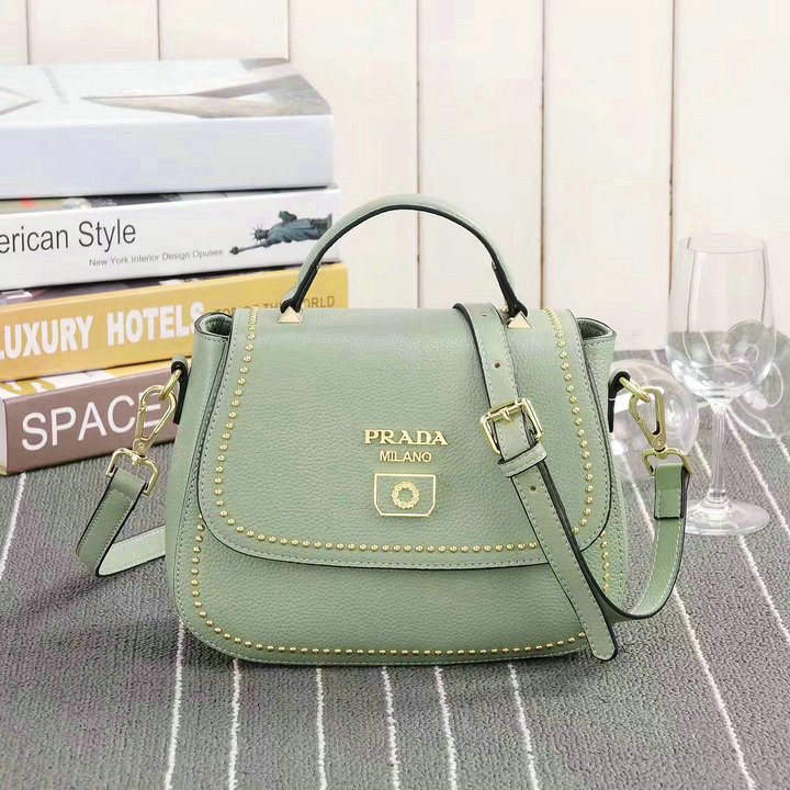Wholesale Luxury Prada Handbags Replicas-091