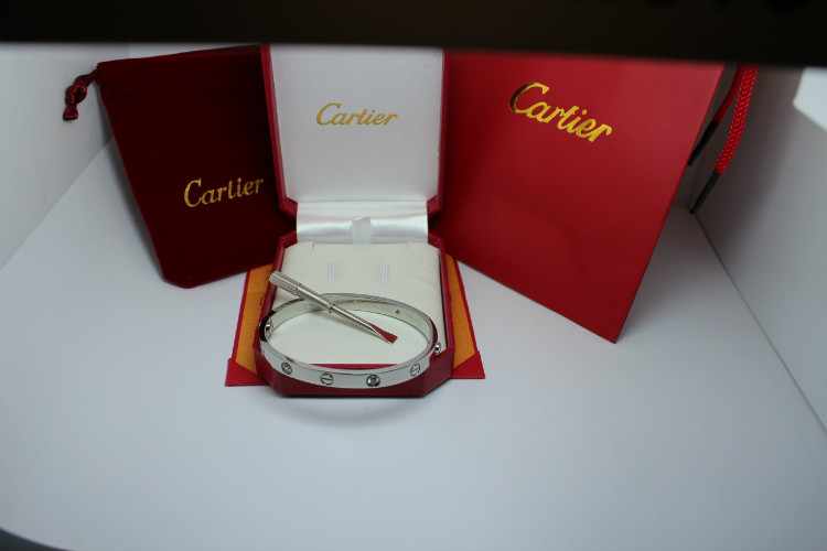 Wholesale Replica Cartier Bracelets & Bangles-181