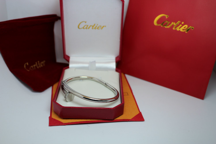Wholesale Replica Cartier Bracelets & Bangles-187