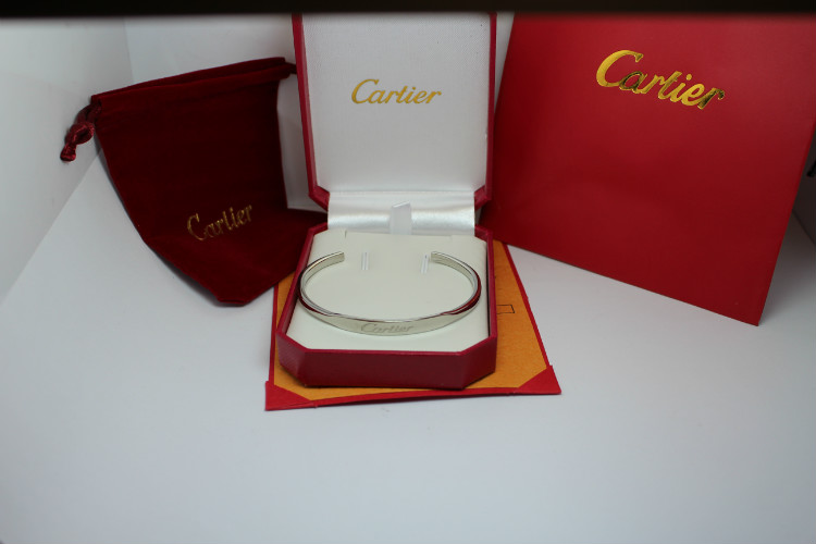 Wholesale Replica Cartier Bracelets & Bangles-191