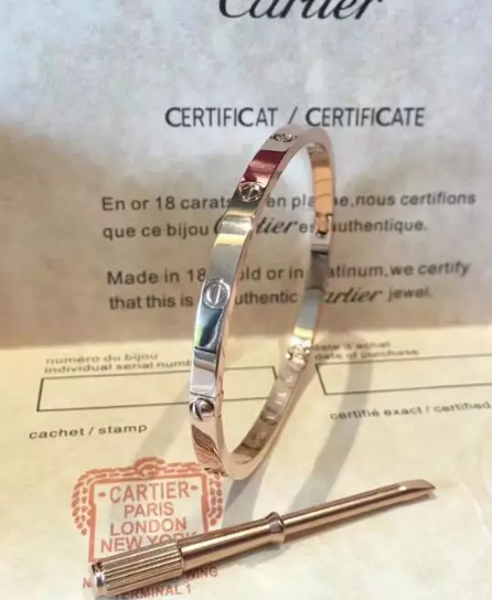 Wholesale Replica Cartier Bracelets & Bangles-235