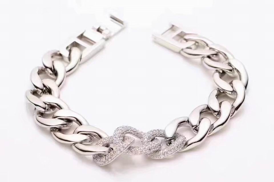 Wholesale Replica Cartier Bracelets & Bangles-241
