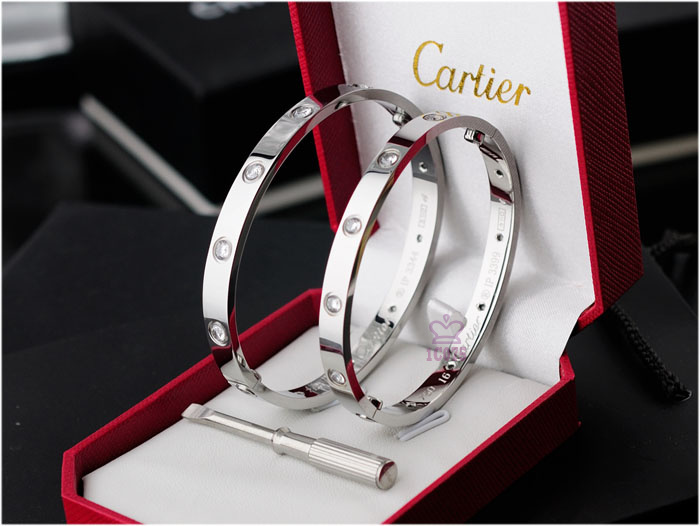 Wholesale Cheap Cartier Designer Bracelets & Bangles-269