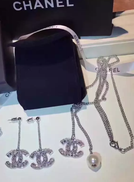 Wholesale Fashion Designer Jewelry Sets for Cheap-130