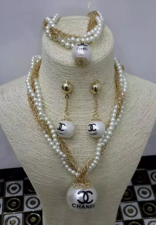 Wholesale Fashion Designer Jewelry Sets for Cheap-135