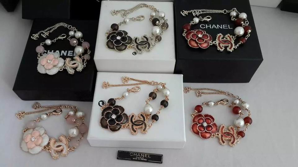 Wholesale Women's Bracelets Replica-122