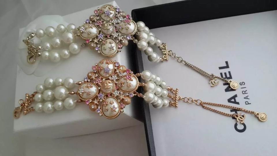 Wholesale Women's Bracelets Replica-123