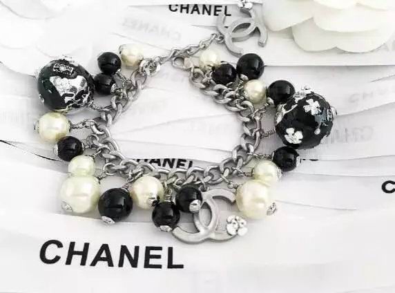 Wholesale Women's Bracelets Replica-124