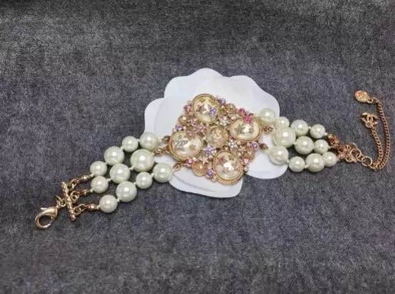 Wholesale Women's Bracelets Replica-134