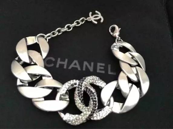 Wholesale Women's Bracelets Replica-151
