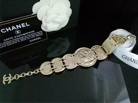 Wholesale Women's Bracelets Replica-154