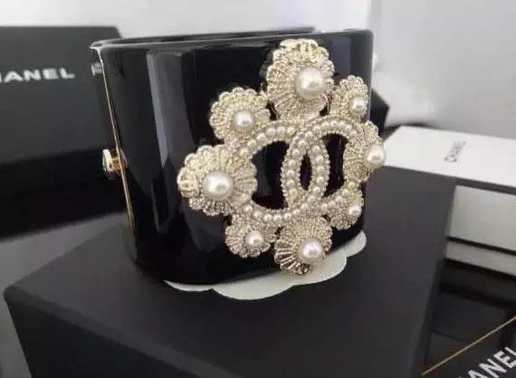 Wholesale Women's Bracelets Replica-155