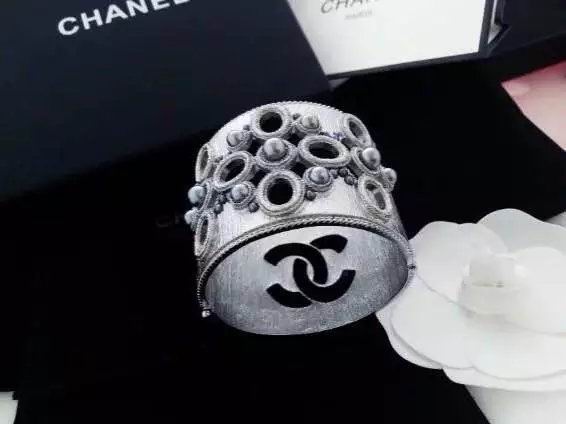Wholesale Women's Bracelets Replica-164