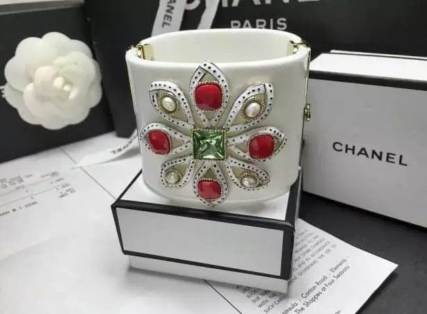 Wholesale Women's Bracelets Replica-173