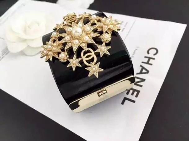 Wholesale Women's Bracelets Replica-174