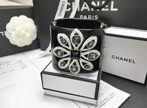 Wholesale Women's Bracelets Replica-176