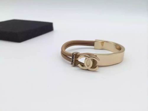 Wholesale Women's Bracelets Replica-199