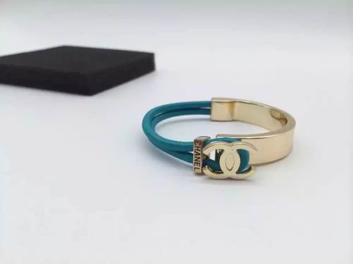 Wholesale Women's Bracelets Replica-205