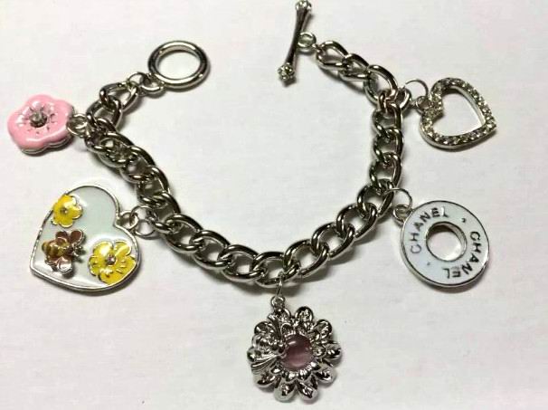 Wholesale Women's Bracelets Replica-217