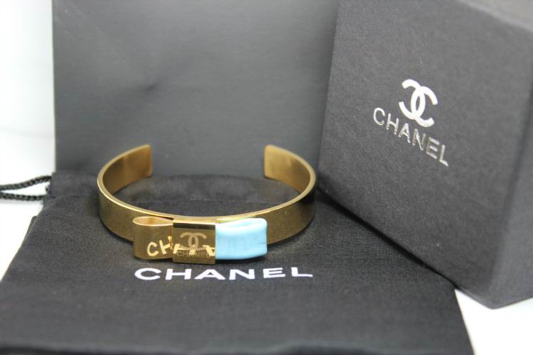 Wholesale Women's Bracelets Replica-222