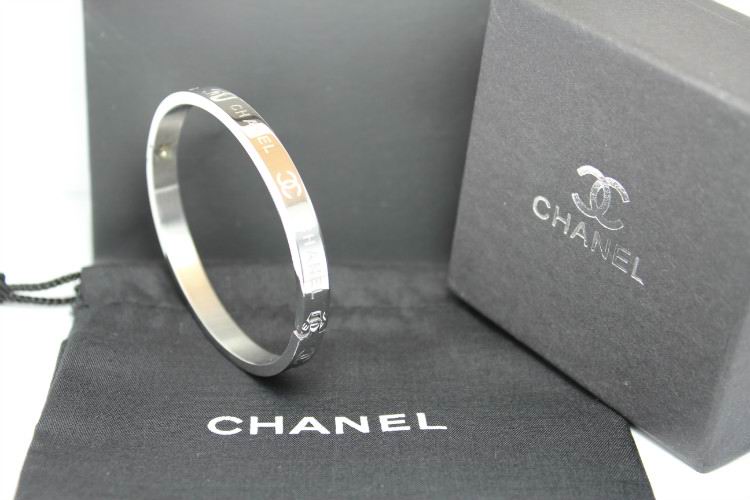 Wholesale Women's Bracelets Replica-233