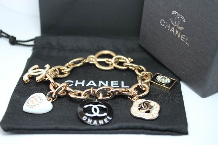 Wholesale Women's Bracelets Replica-242