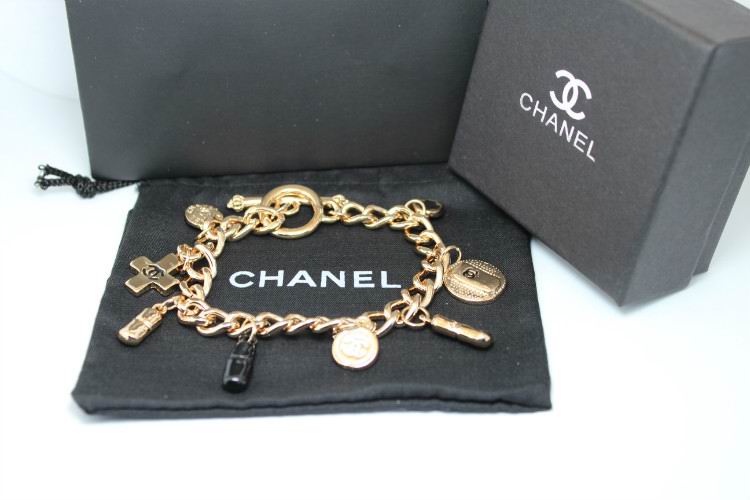Wholesale Women's Bracelets Replica-247