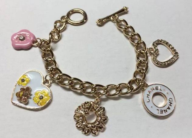 Wholesale Women's Bracelets Replica-261