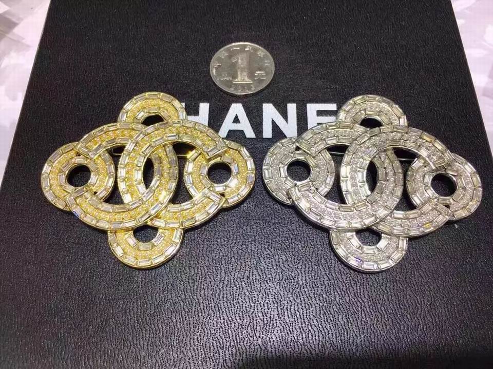 Wholesale Brand Name Brooches Replica-012