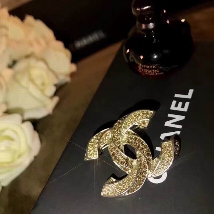 Wholesale Brand Name Brooches Replica-043