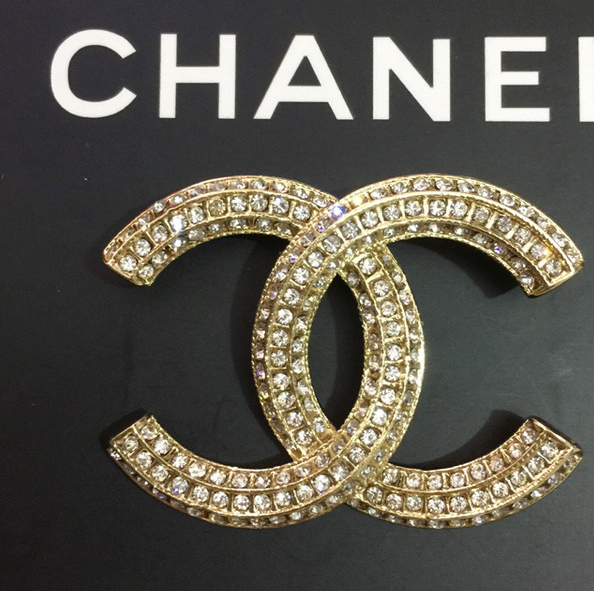 Wholesale Brand Name Brooches Replica-073