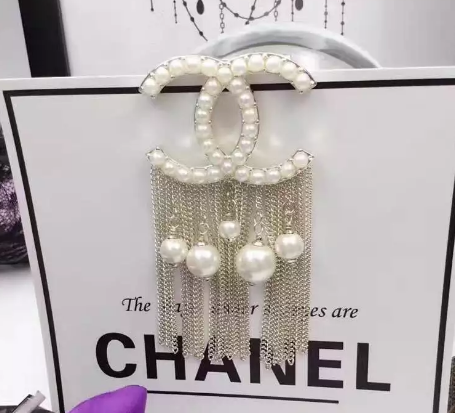 Wholesale Brand Name Brooches Replica-093