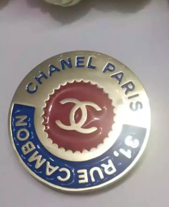 Wholesale Brand Name Brooches Replica-109