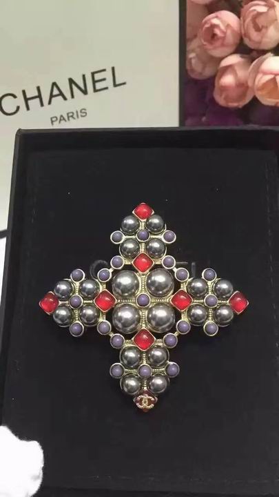 Wholesale Brand Name Brooches Replica-131